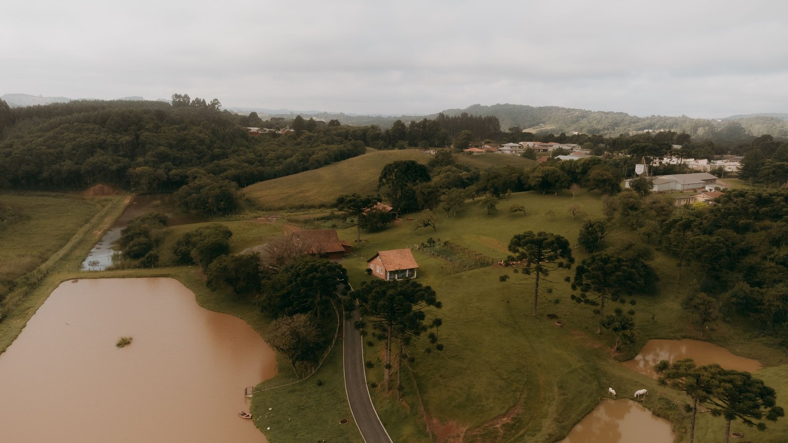 Vídeo con dron para casas rurales y alojamientos